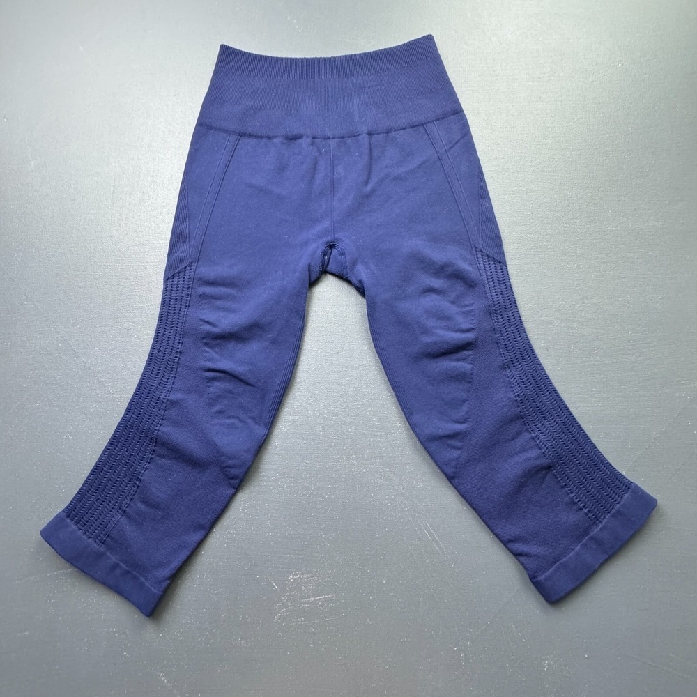 Lululemon Girls Size 10 Blue Cropped Yoga Leggings High Rise Seamless Active